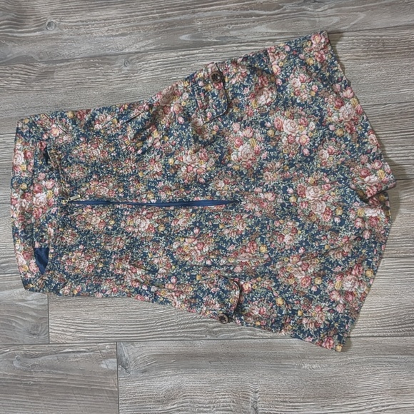 INTRO Floral Sleeveless Romper Medium - Picture 4 of 5